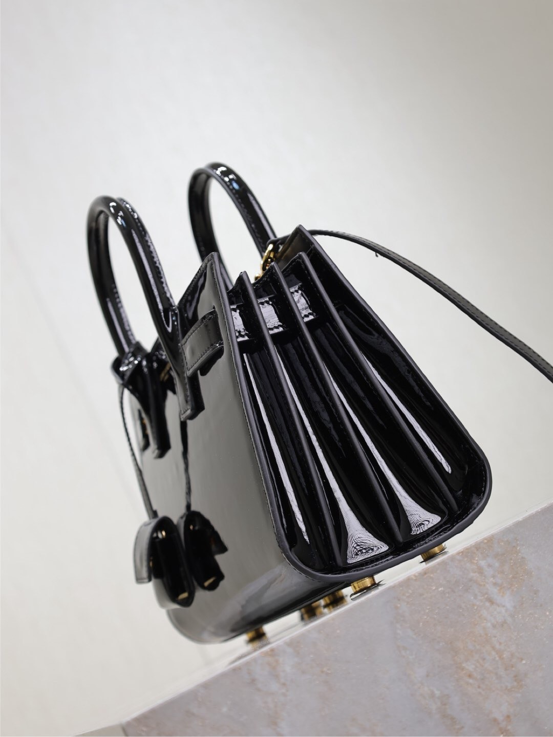 034 YSL 717440
