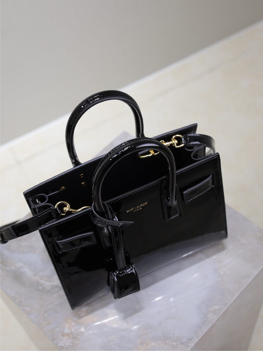 034 YSL 717440