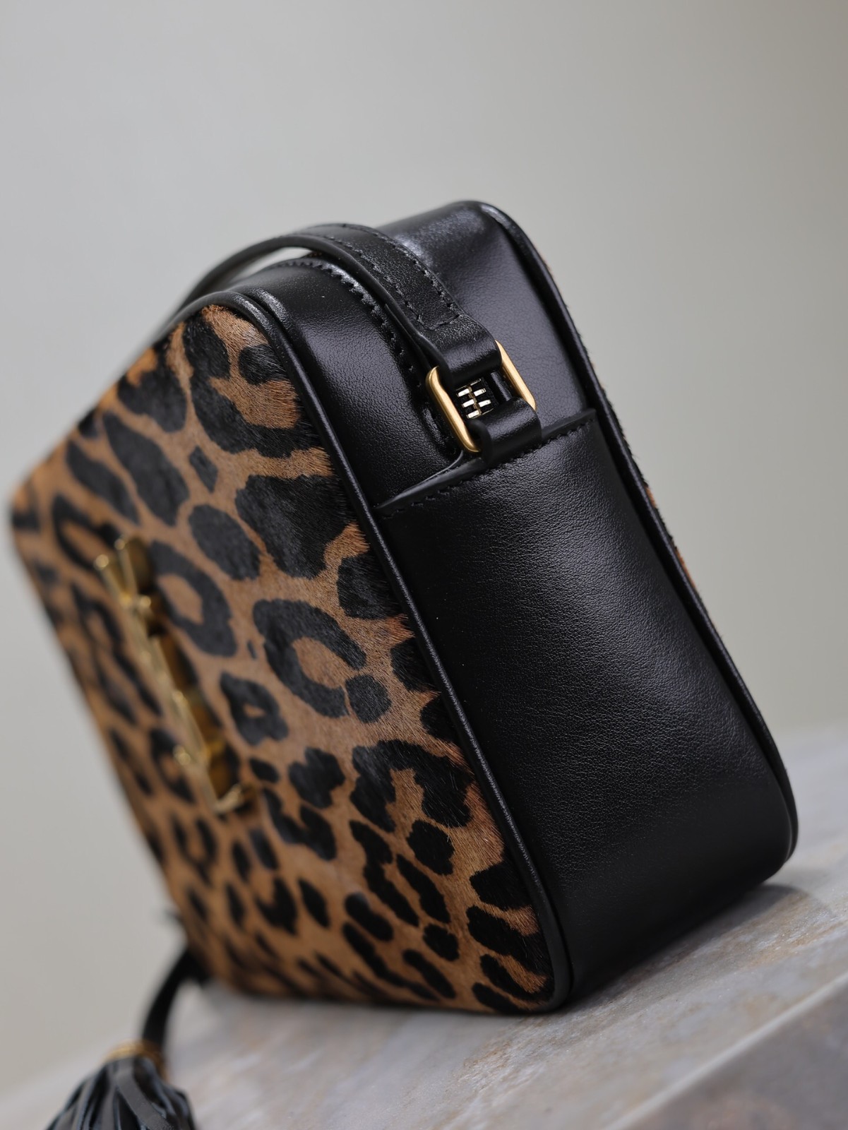 028 YSL  520534
