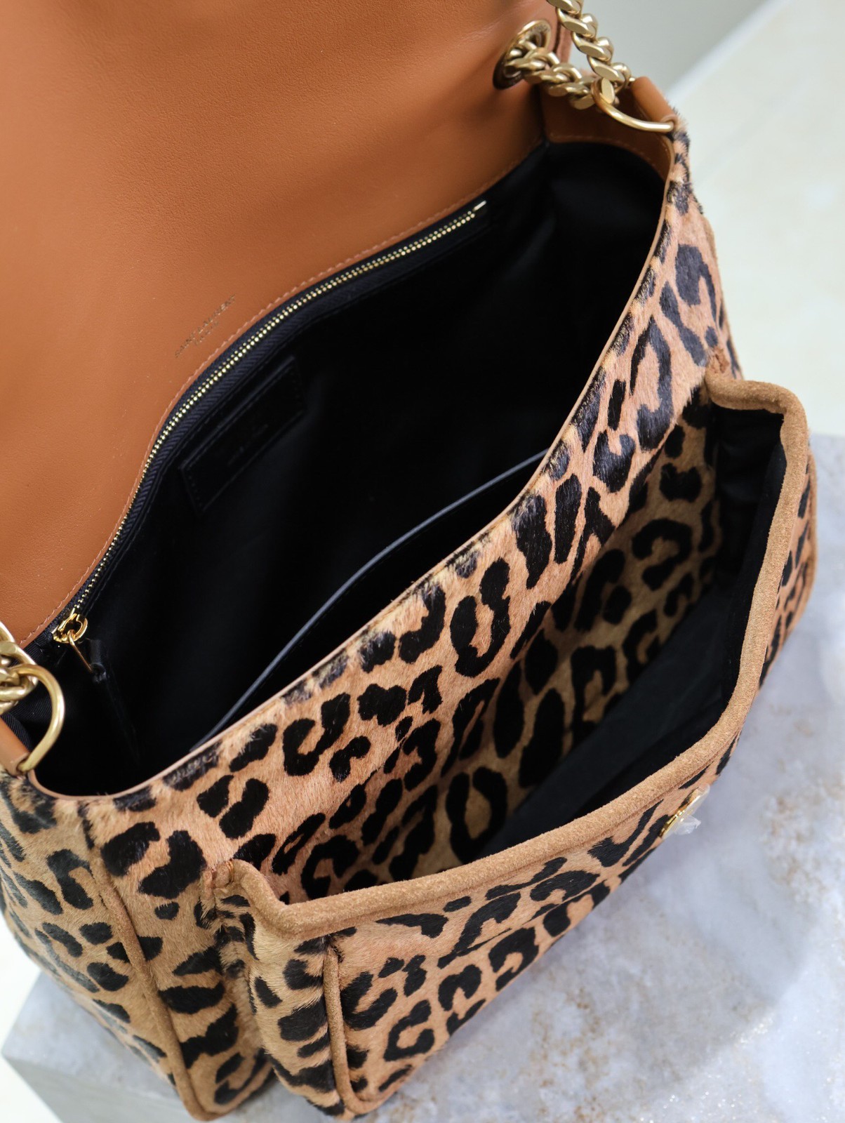 027 YSL 633158