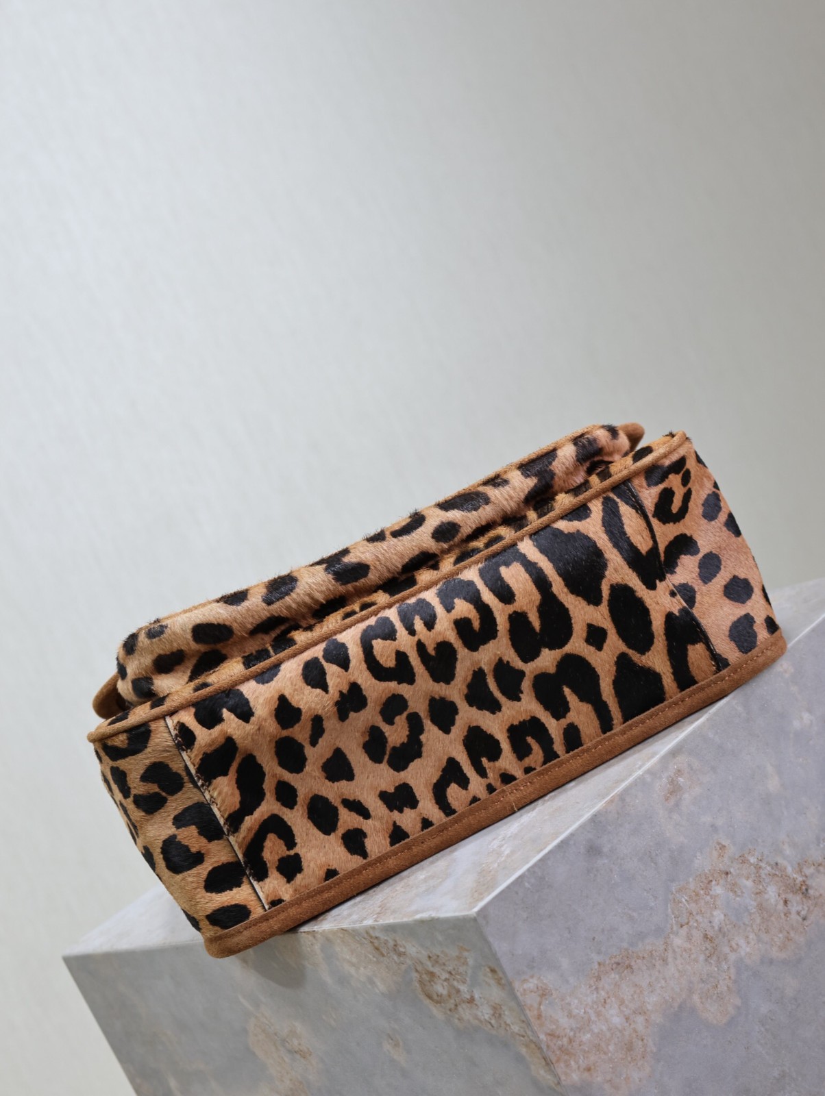 027 YSL 633158