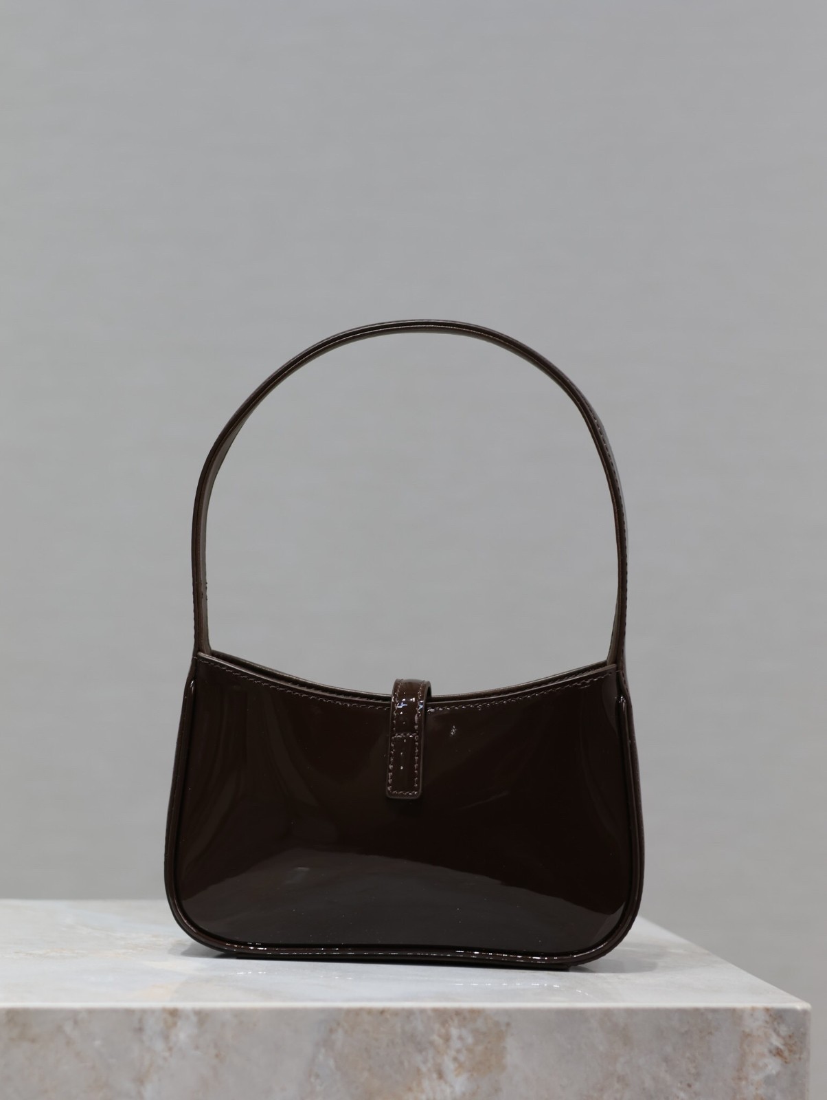 019 YSL 710310