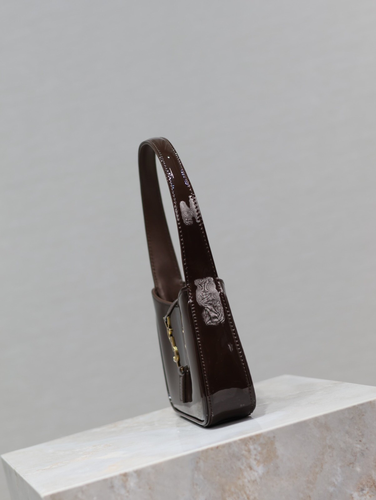 019 YSL 710310