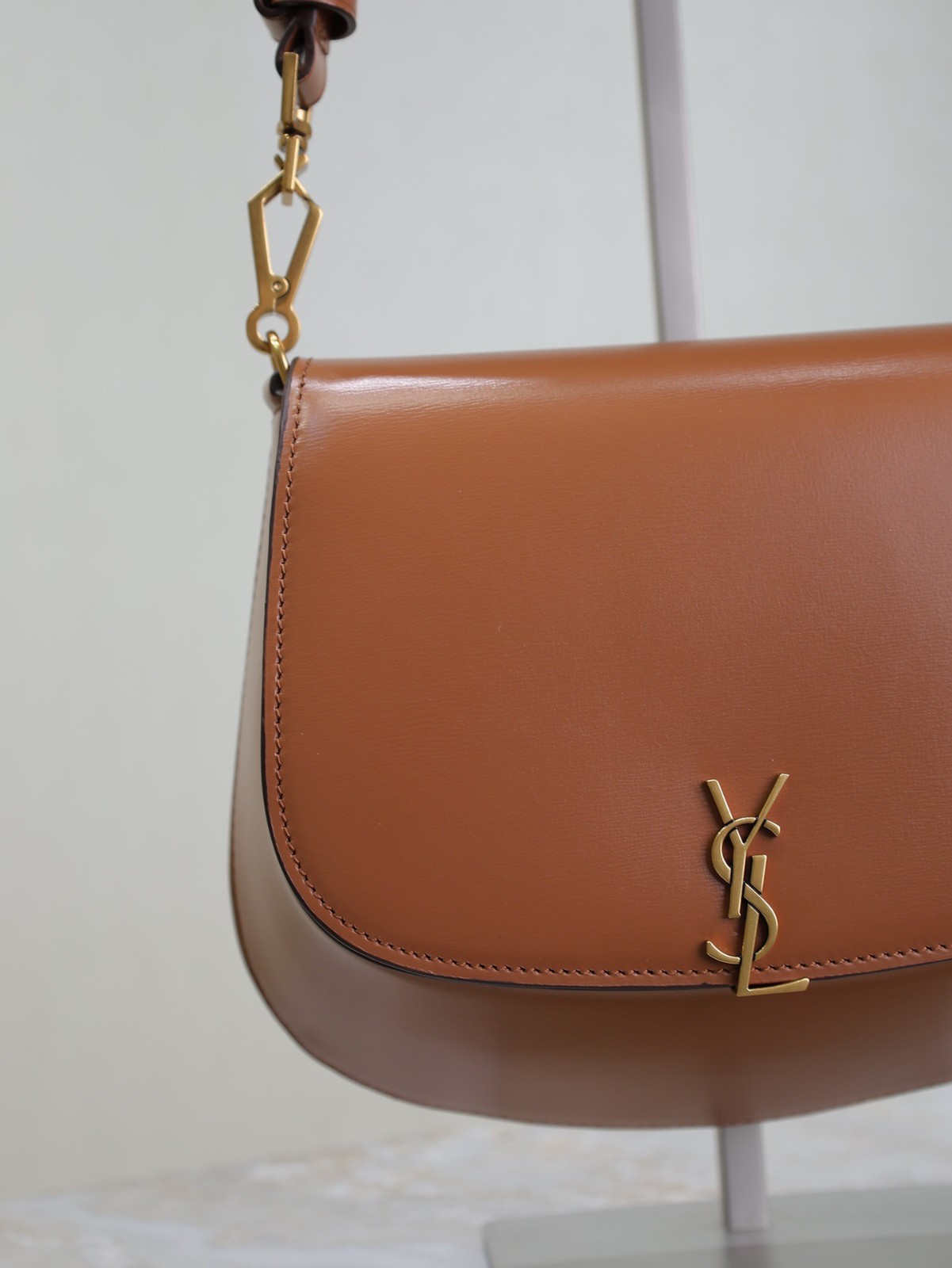011 YSL 753824