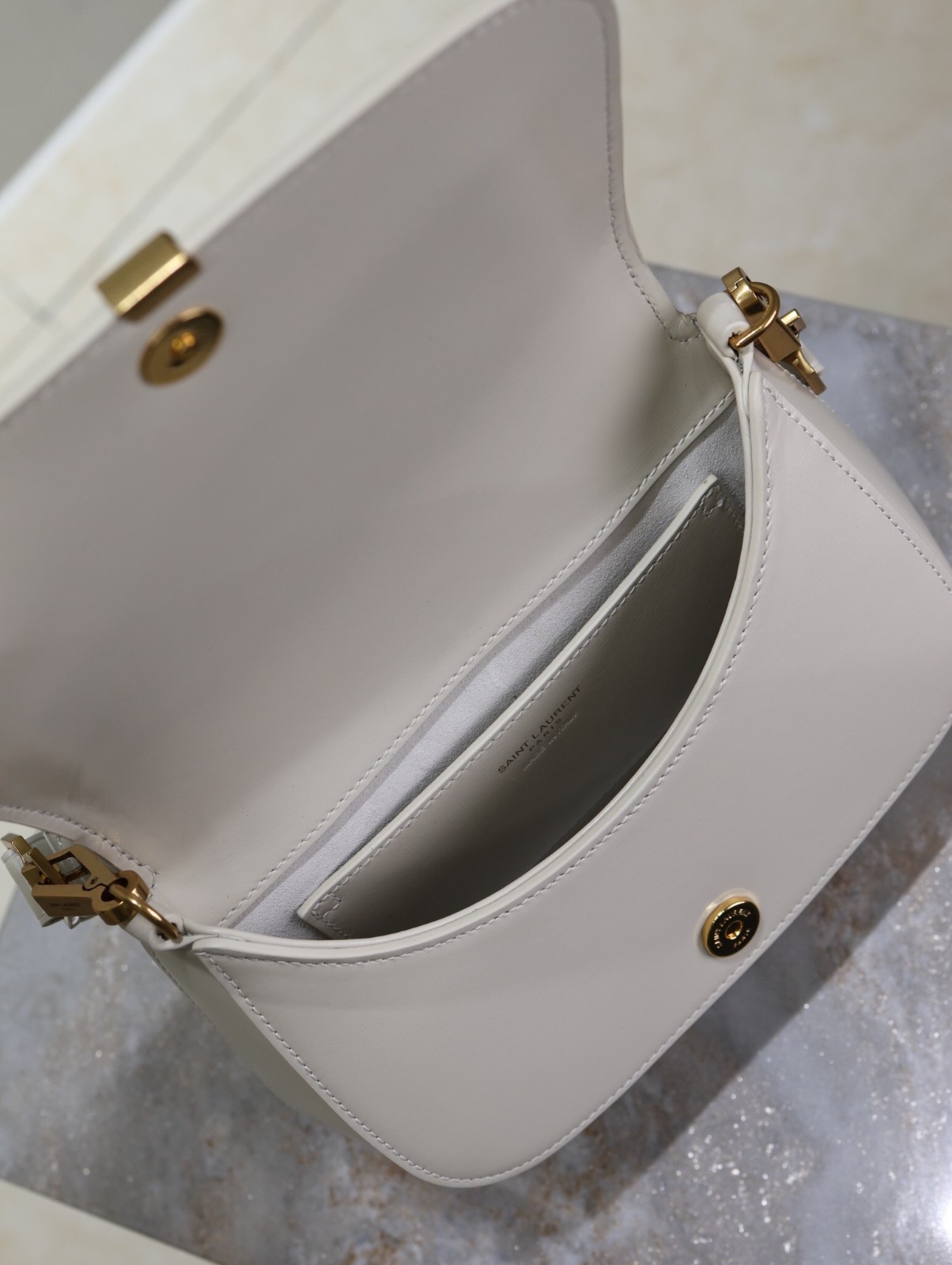 009 YSL 753824