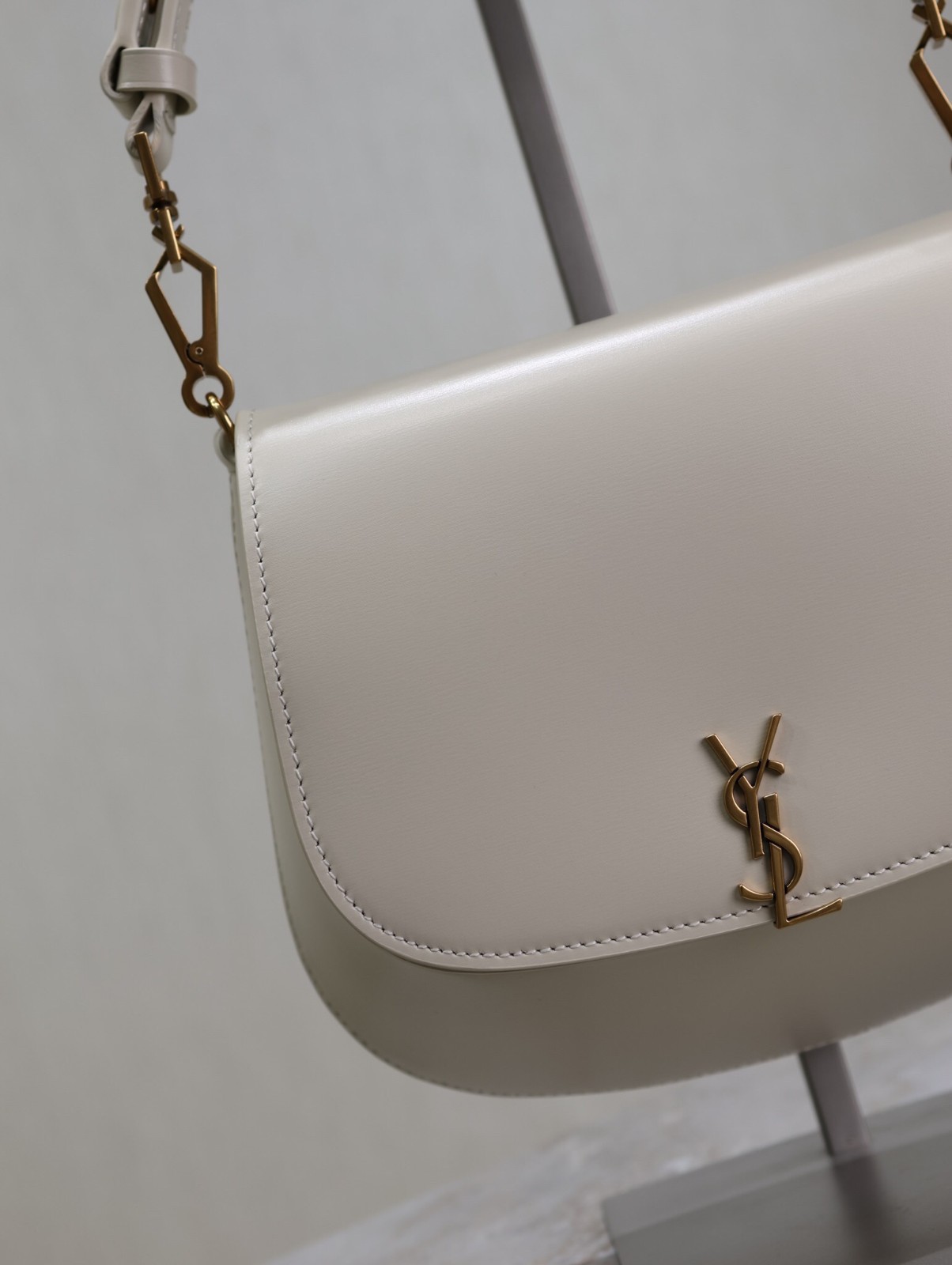 009 YSL 753824