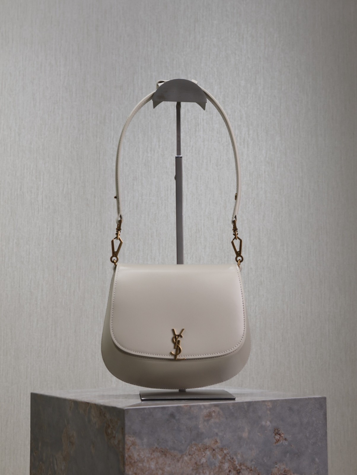 009 YSL 753824