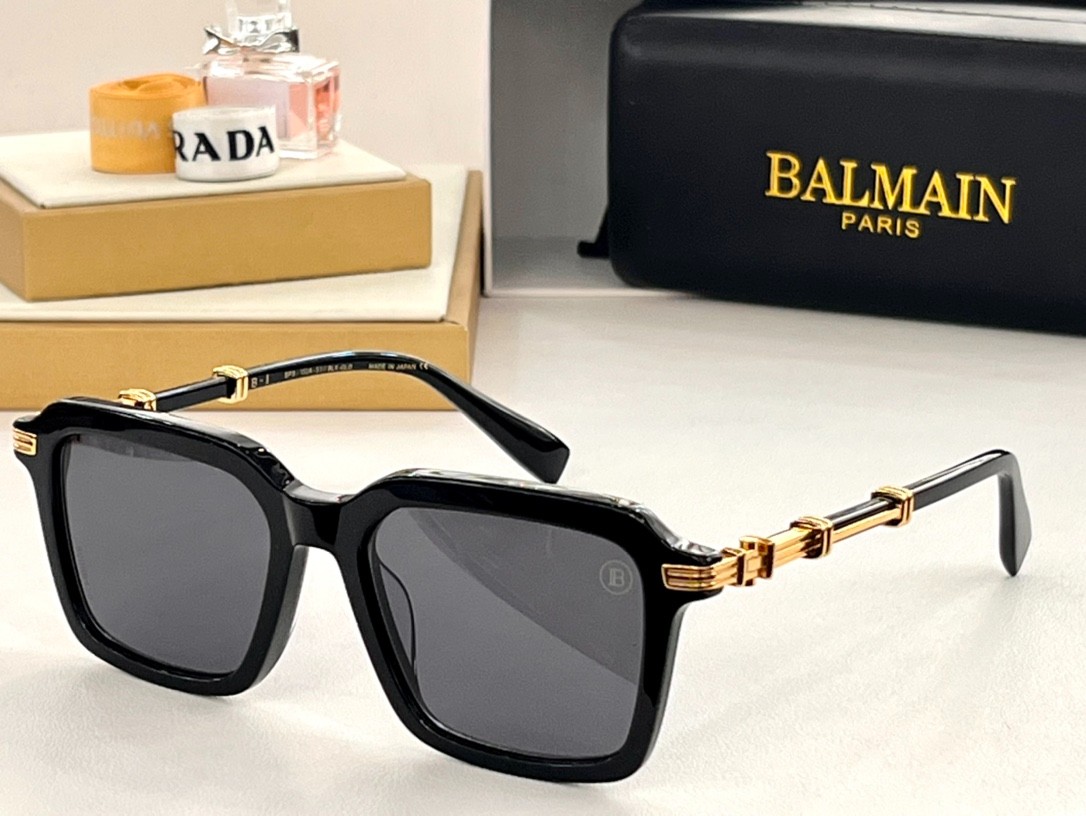 Balmain glasses
