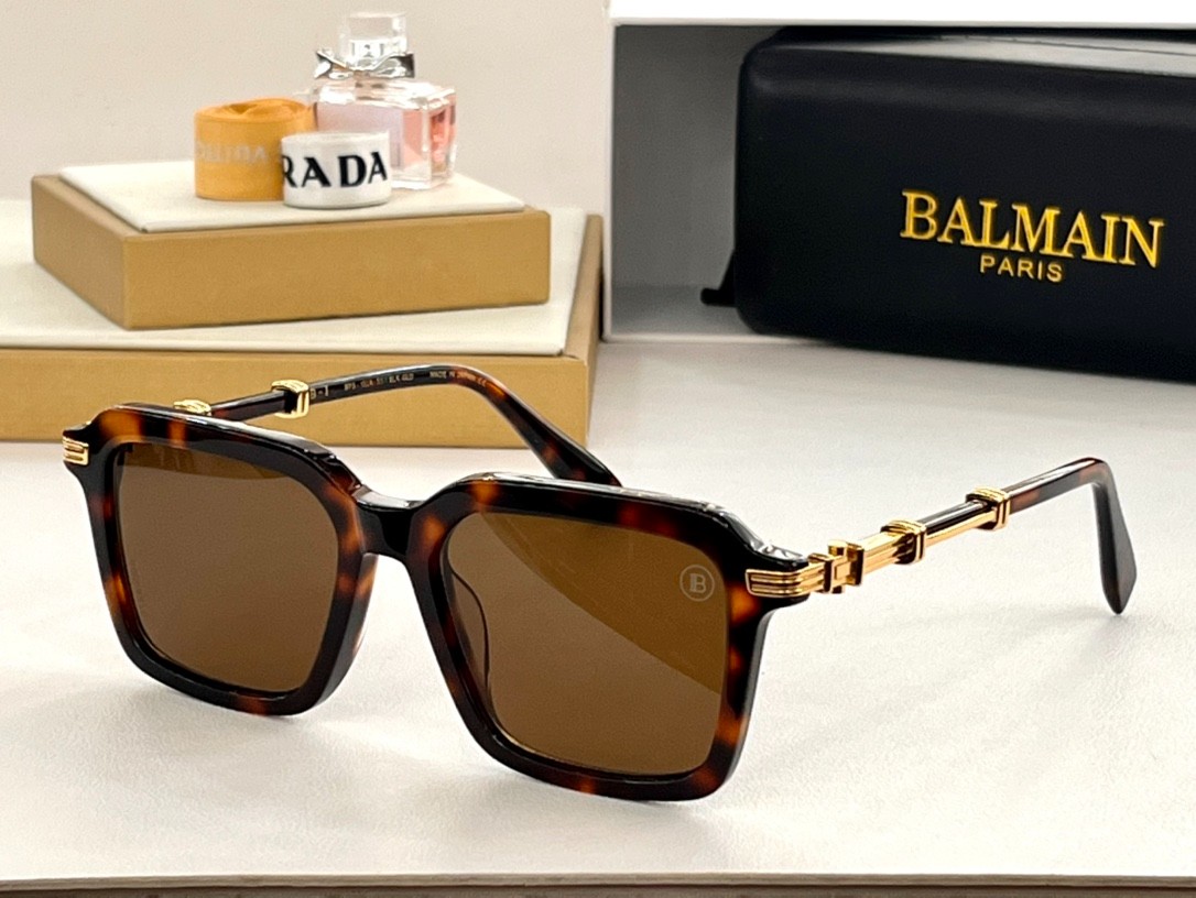 Balmain glasses