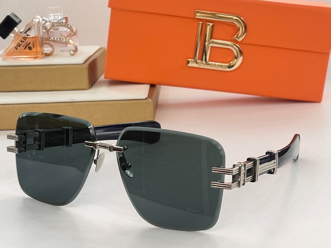 Balmain glasses