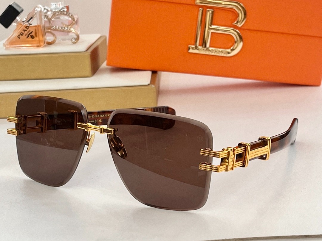 Balmain glasses