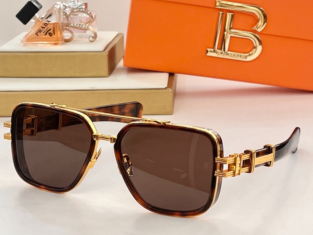 Balmain glasses