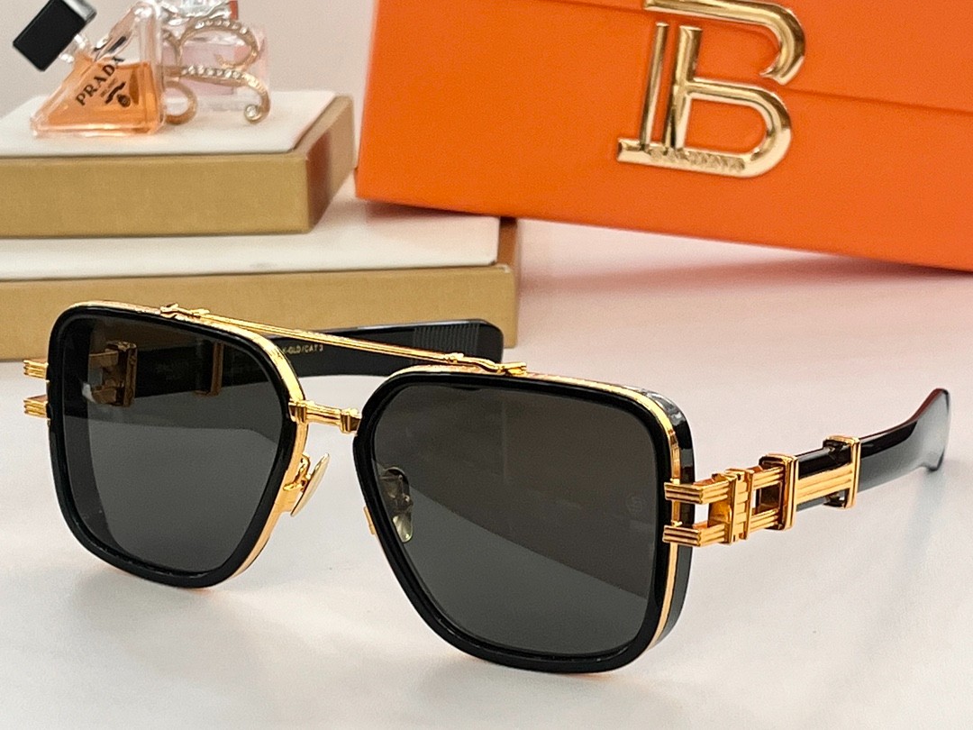 Balmain glasses