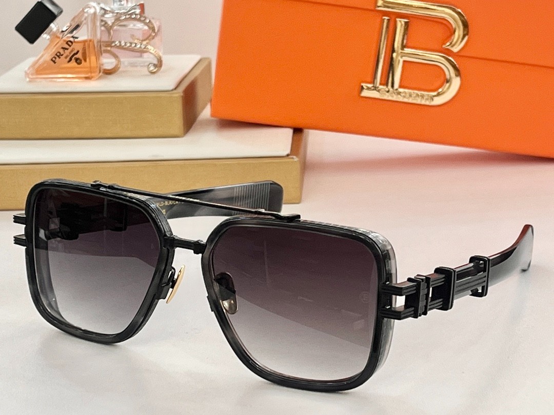 Balmain glasses