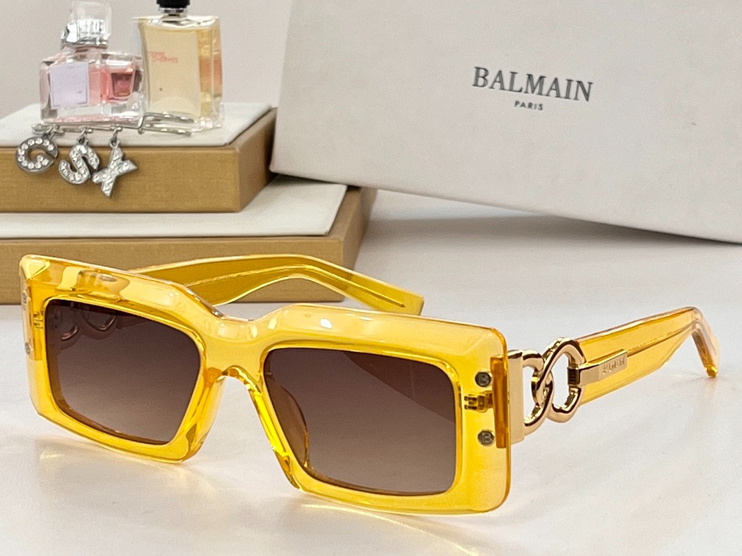 Balmain glasses