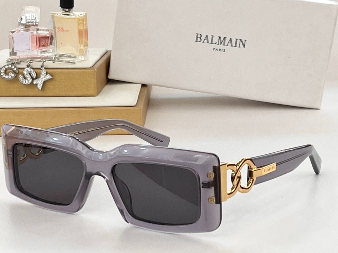 Balmain glasses