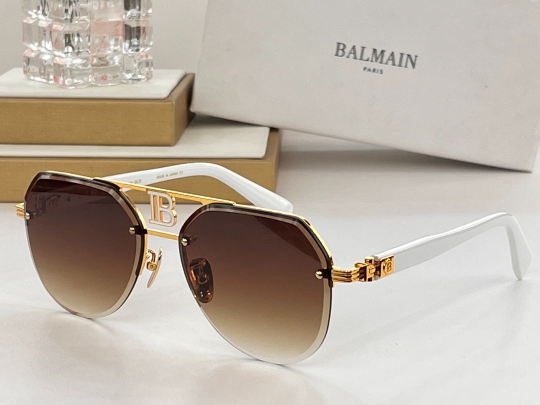 Balmain glasses