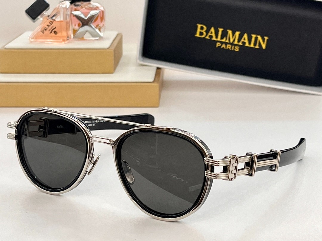 Balmain glasses