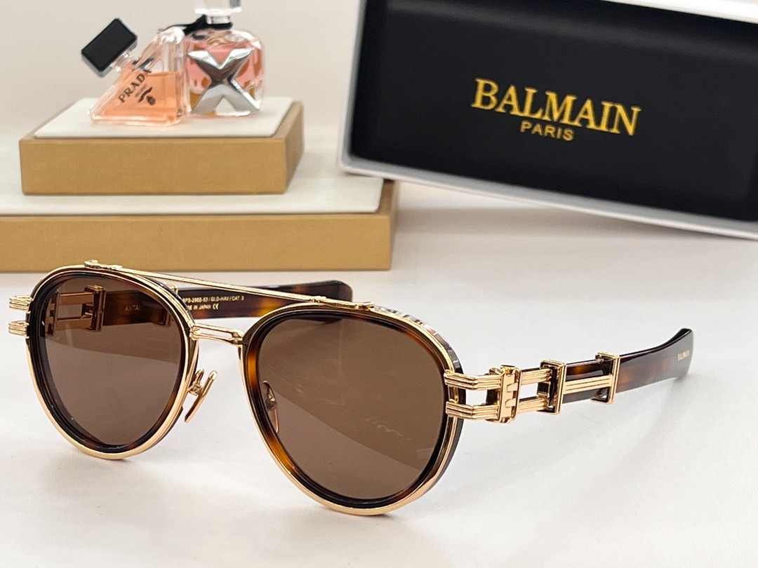 Balmain glasses
