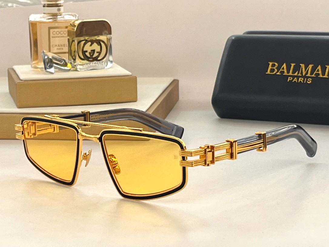 Balmain glasses