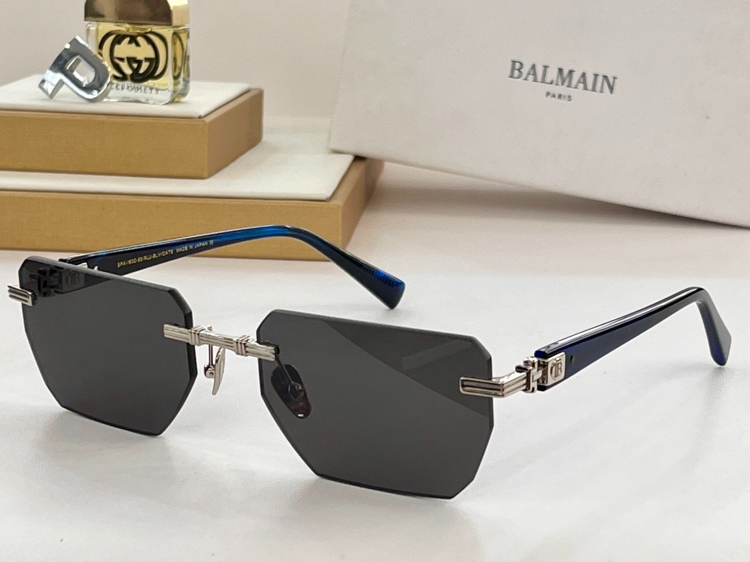 Balmain glasses