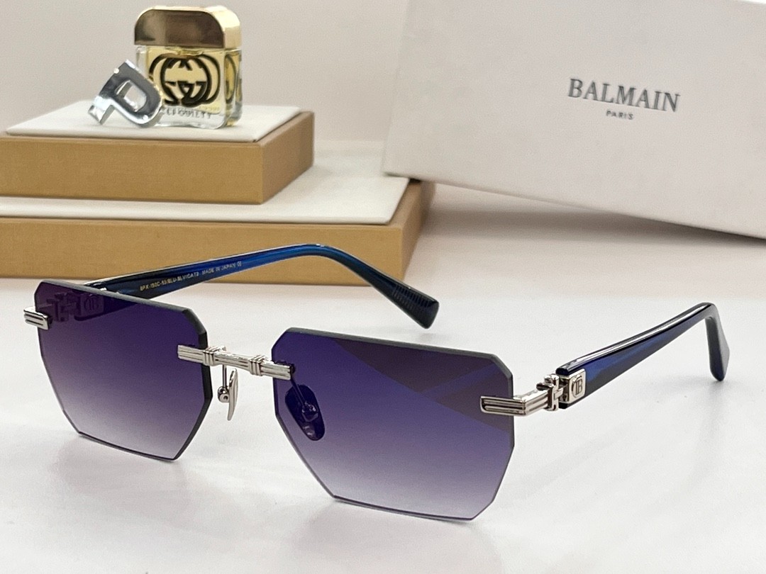 Balmain glasses