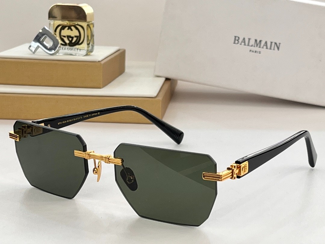 Balmain glasses