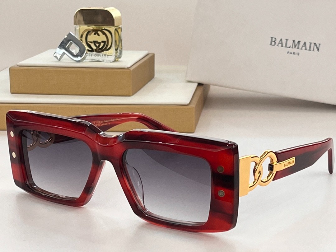 Balmain glasses