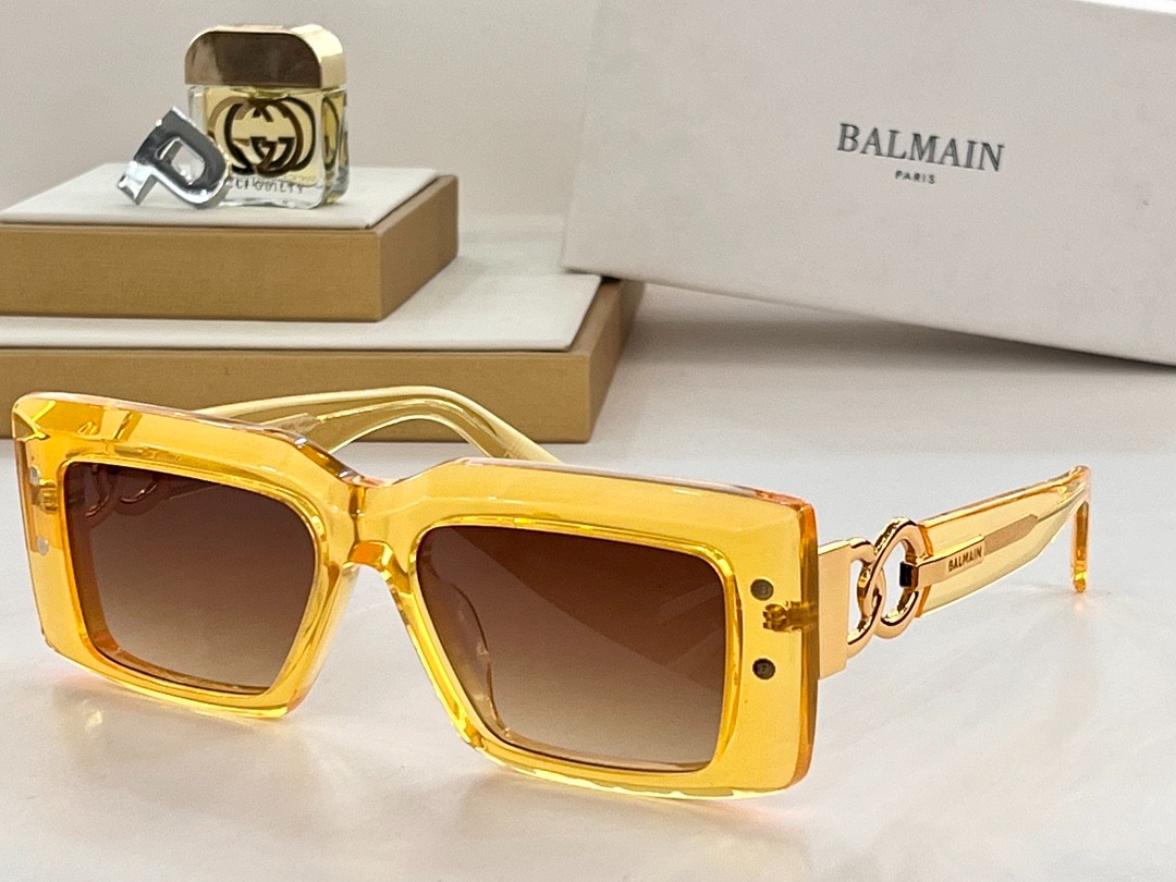 Balmain glasses