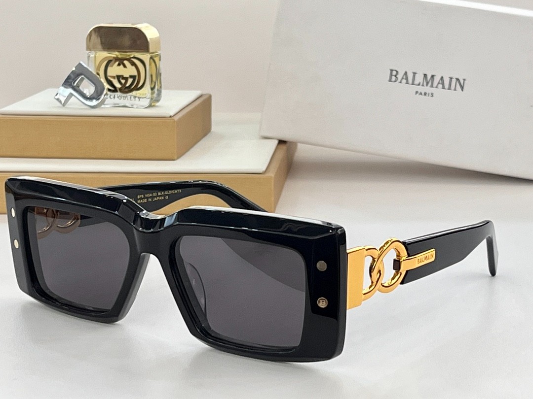 Balmain glasses
