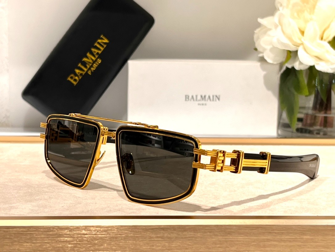 Balmain glasses