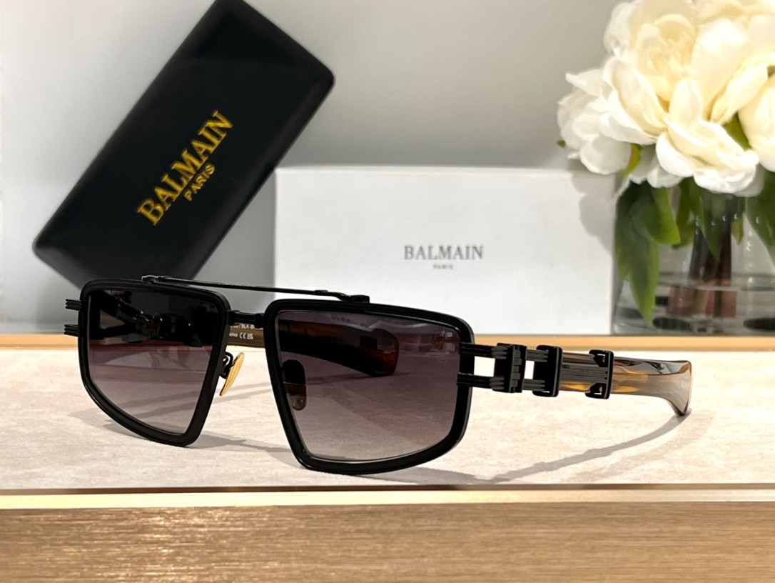 Balmain glasses