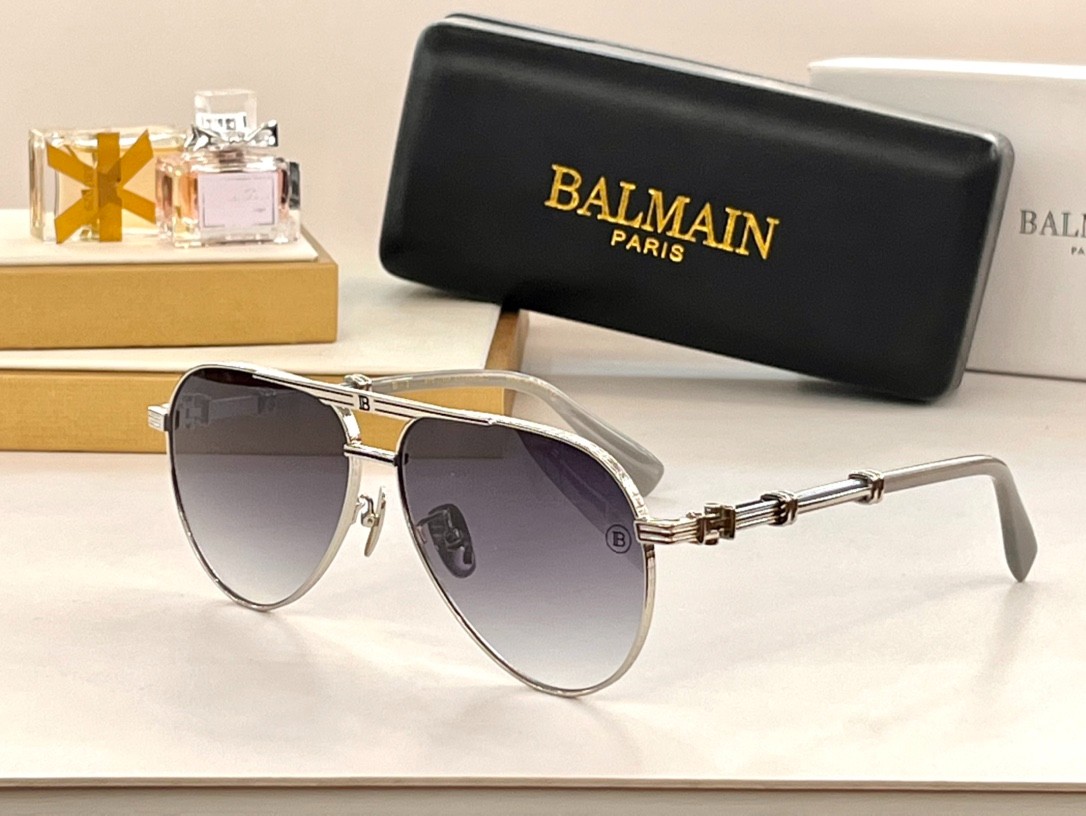 Balmain glasses