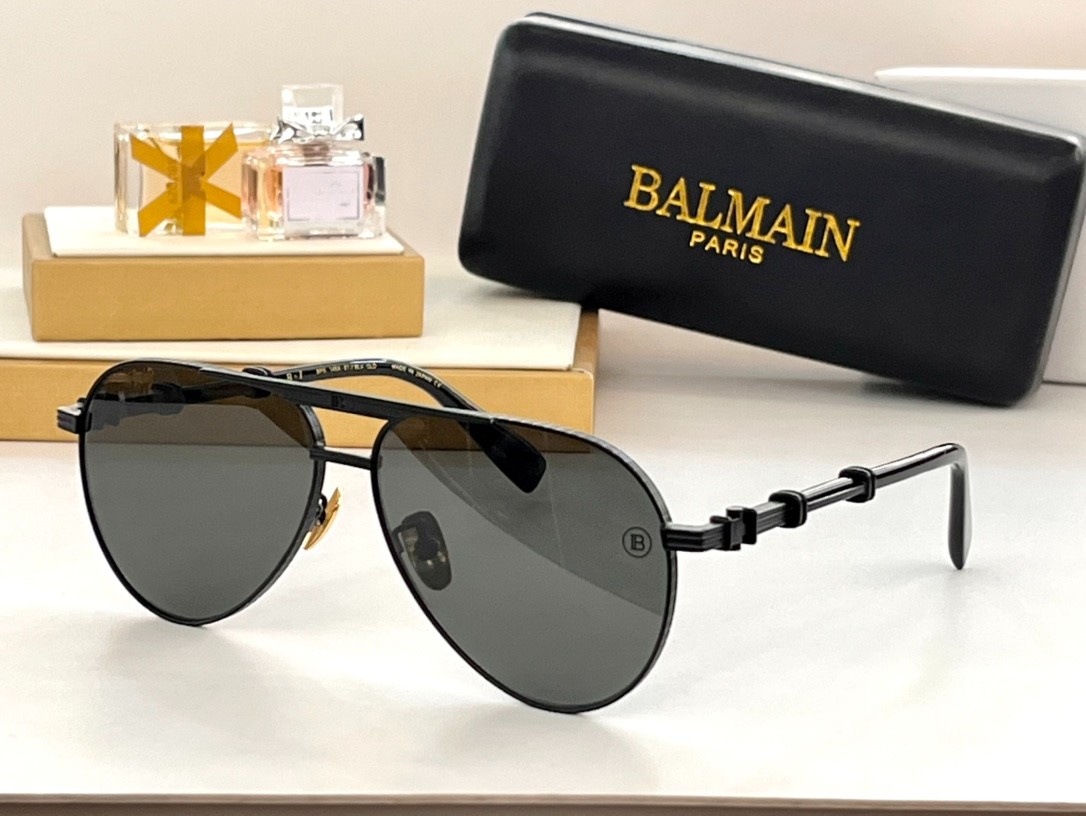 Balmain glasses
