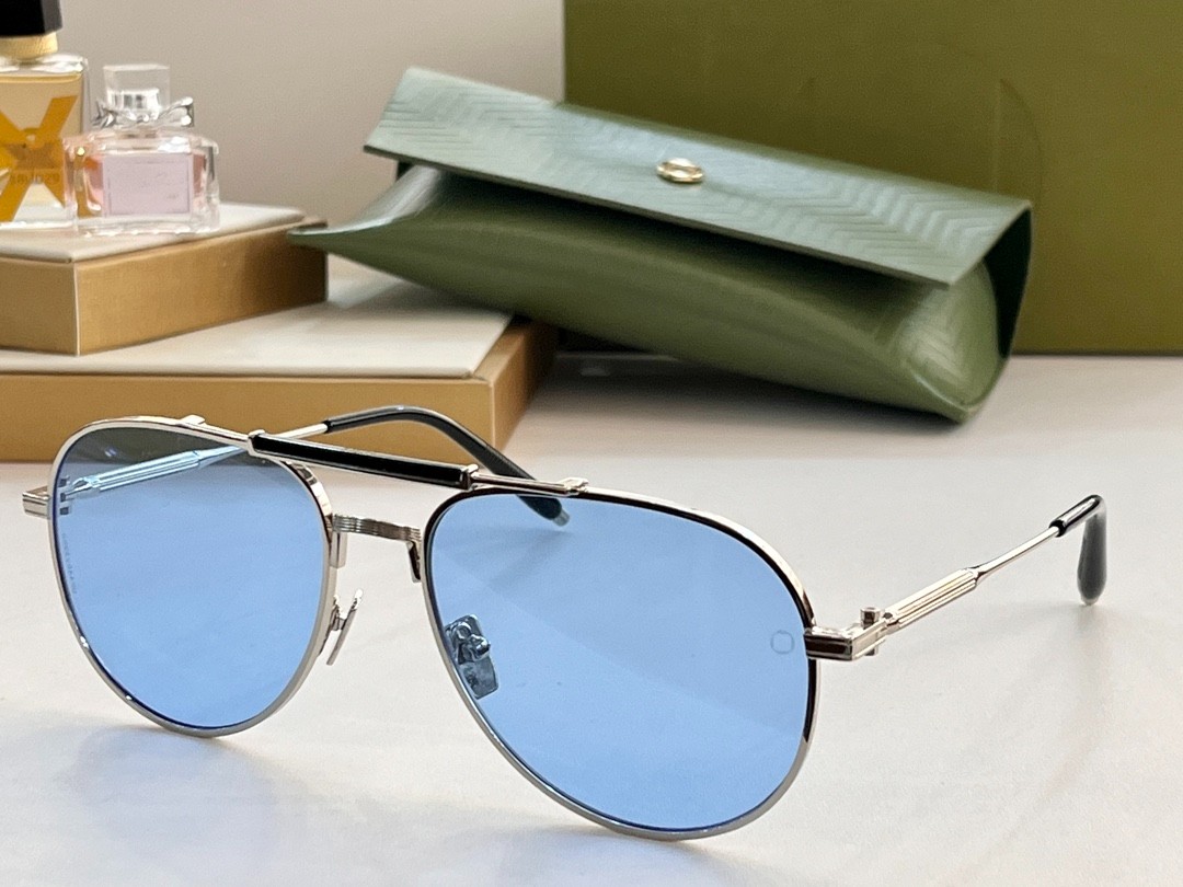 Balmain glasses