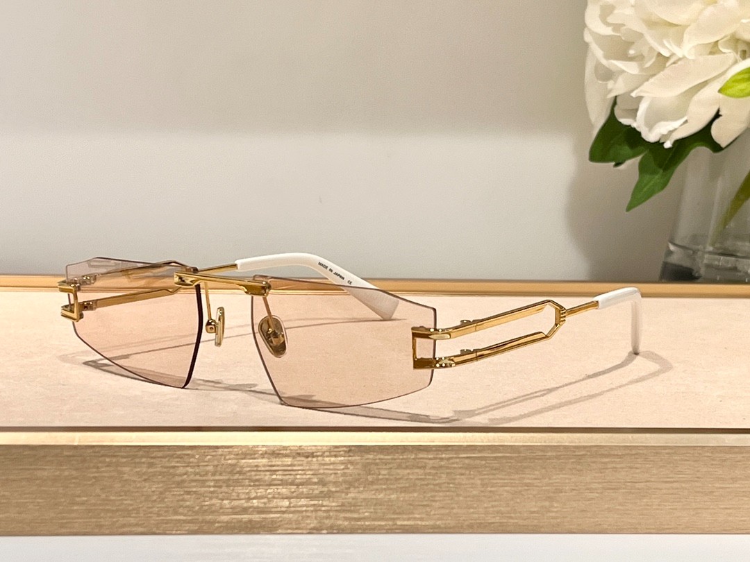 Balmain glasses