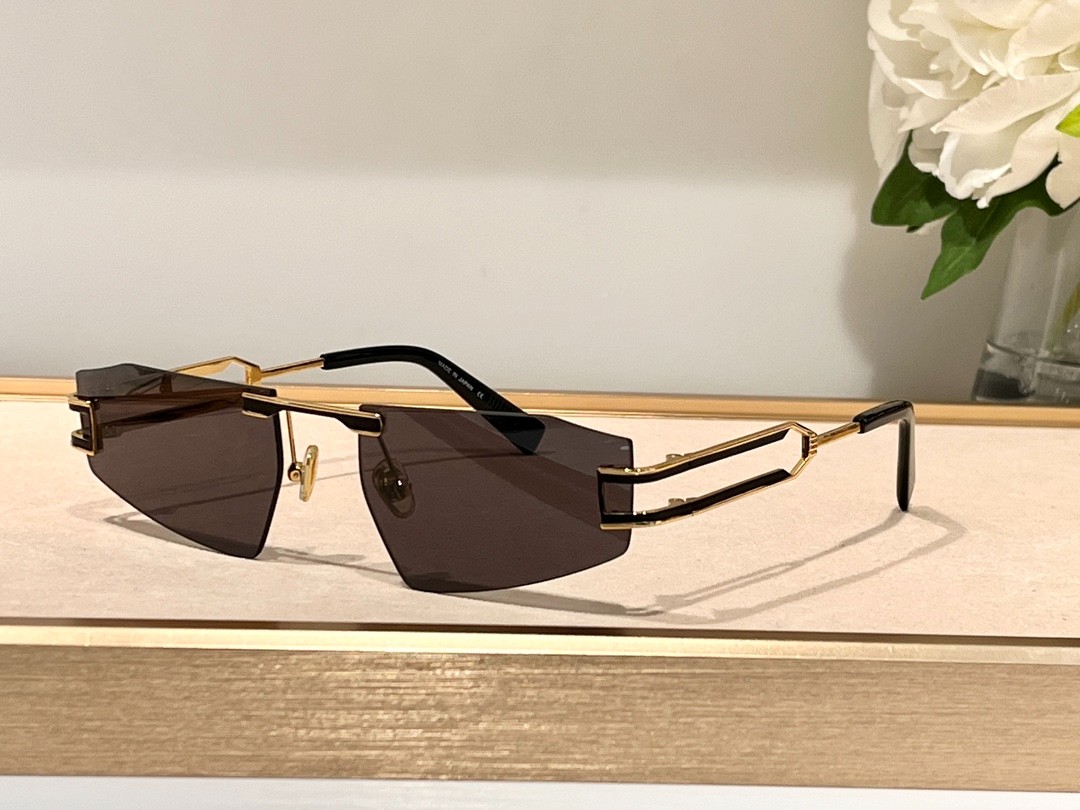 Balmain glasses