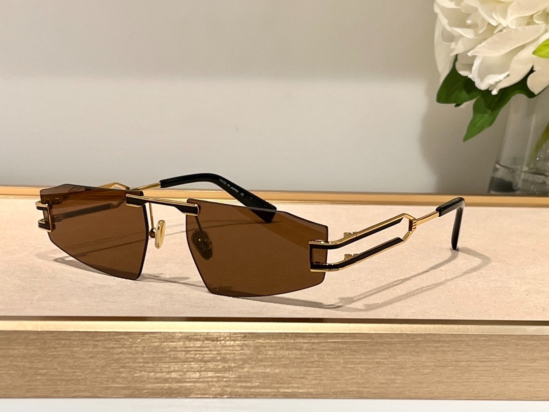 Balmain glasses