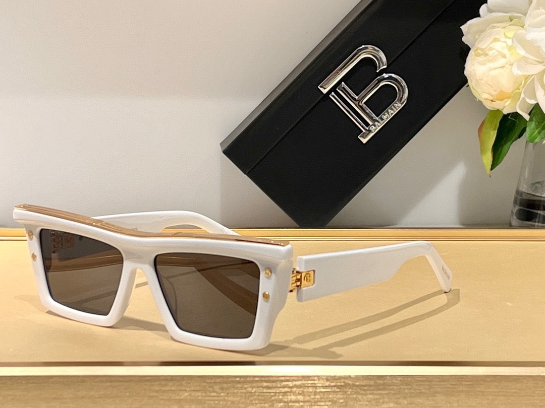 Balmain glasses