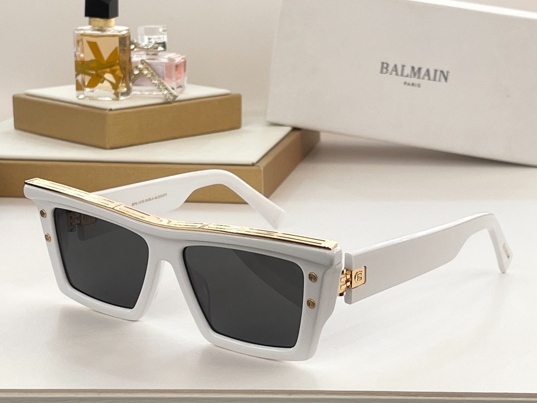 Balmain glasses
