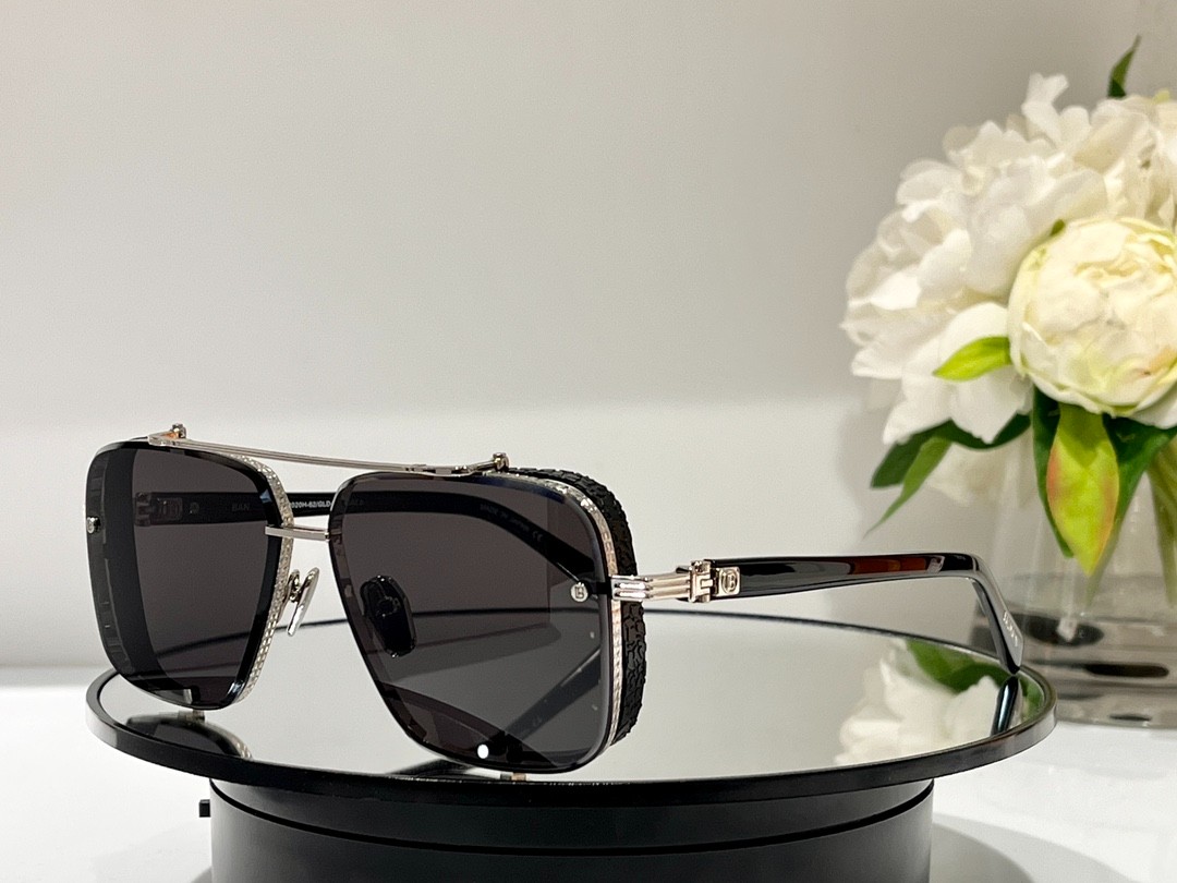 Balmain glasses