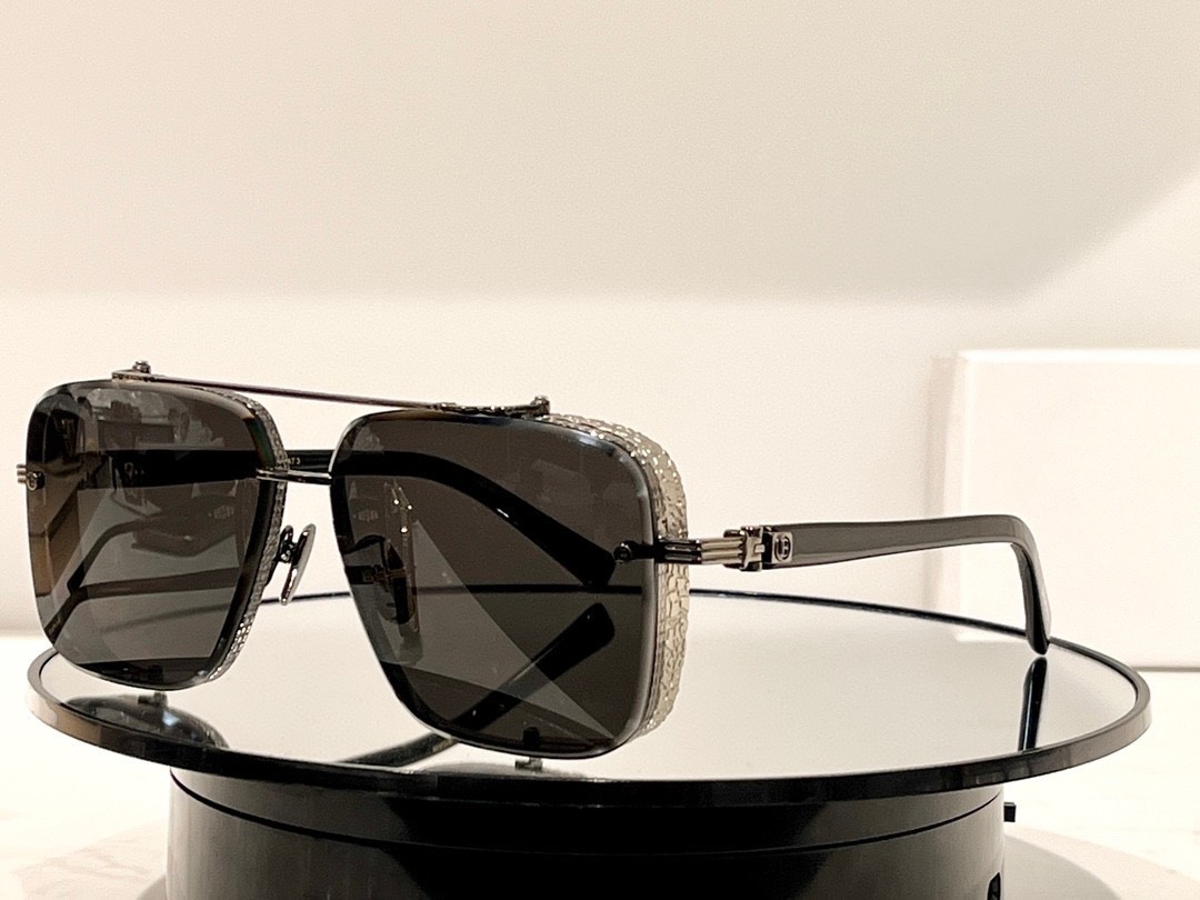 Balmain glasses