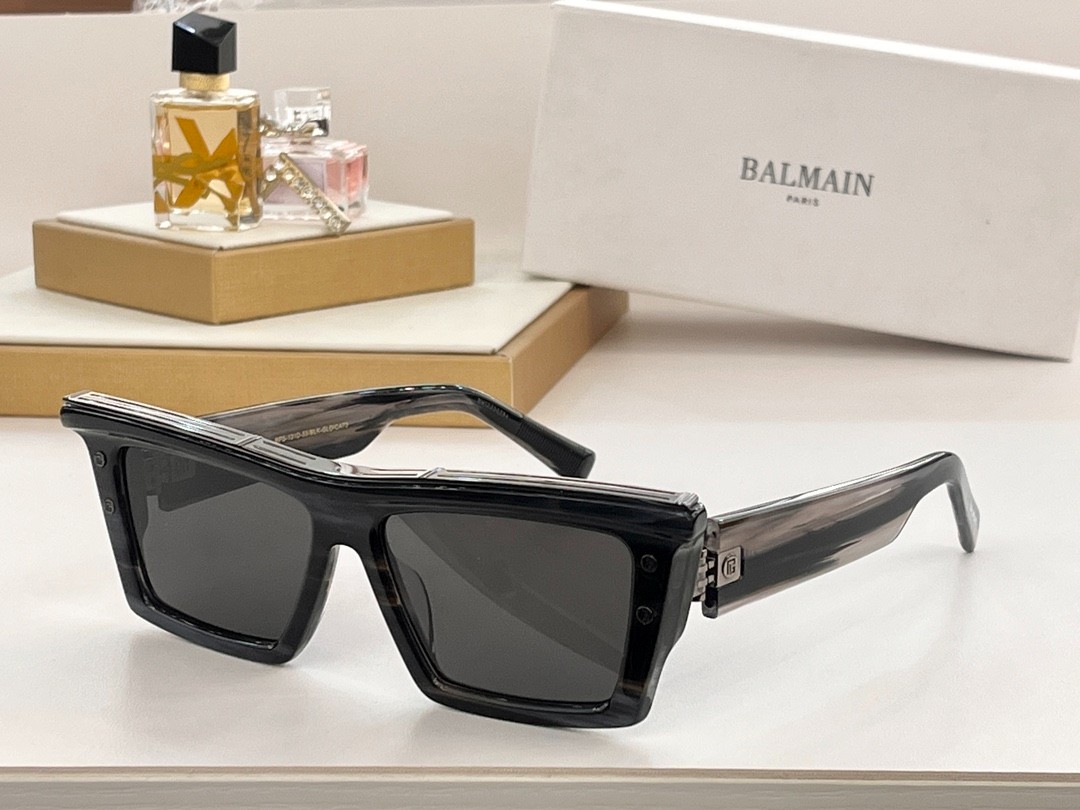 Balmain glasses