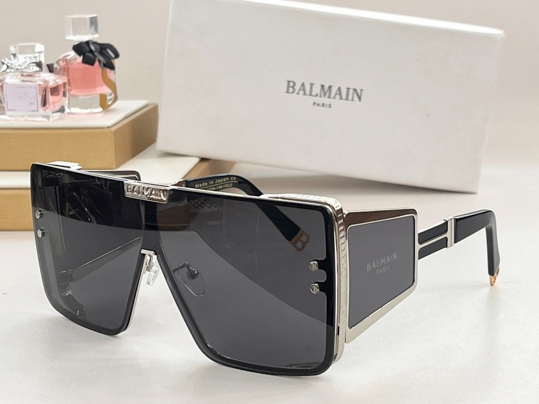 Balmain glasses