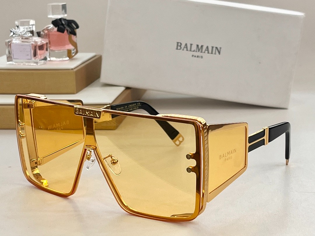 Balmain glasses