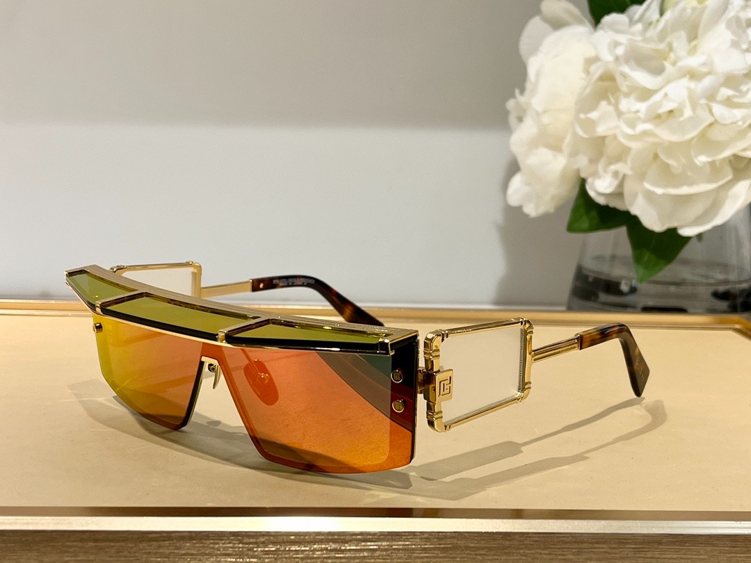 Balmain glasses