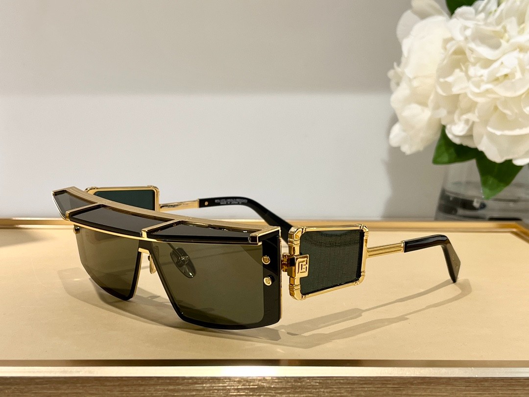 Balmain glasses