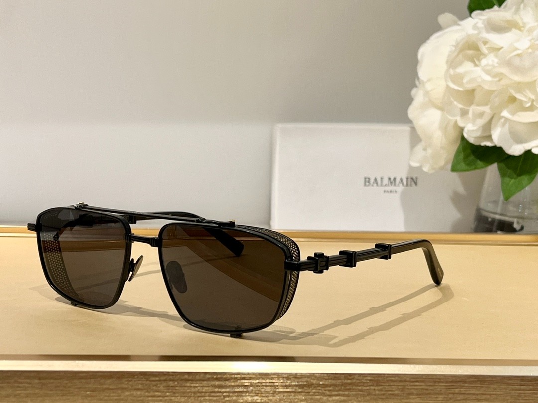 Balmain glasses