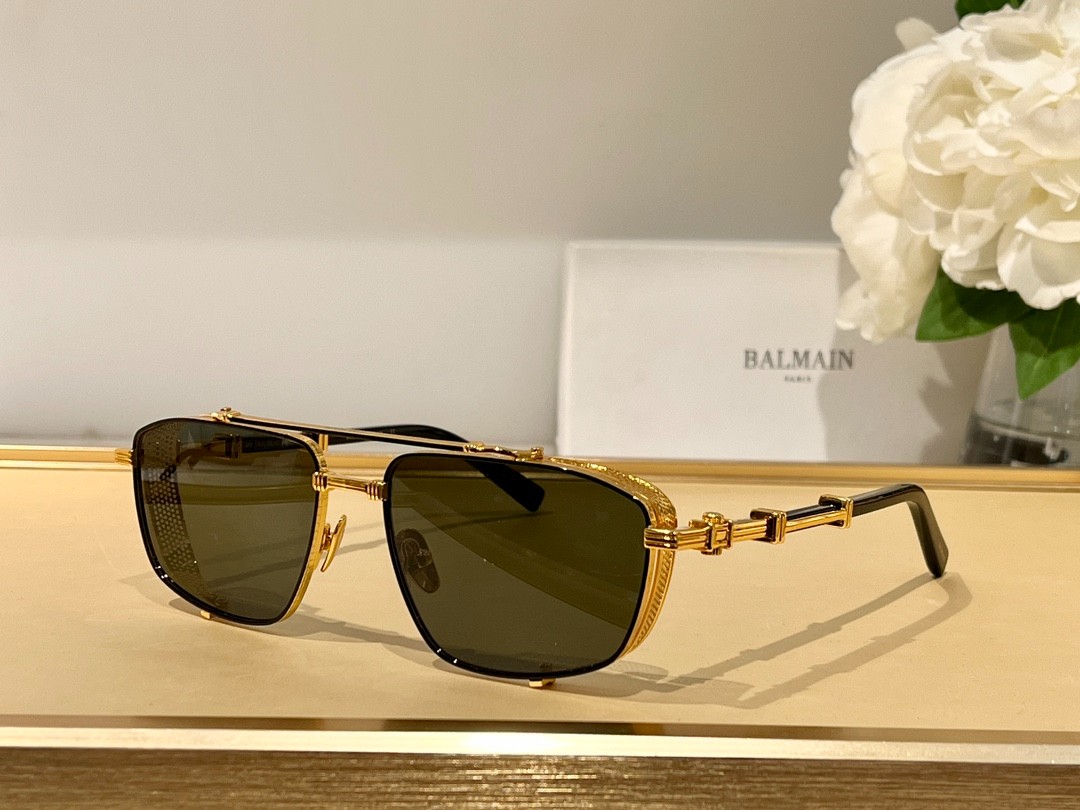 Balmain glasses