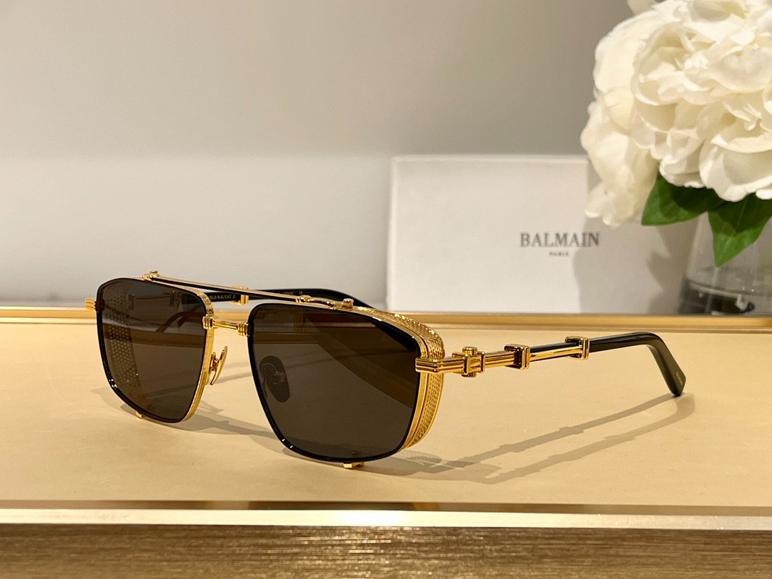 Balmain glasses